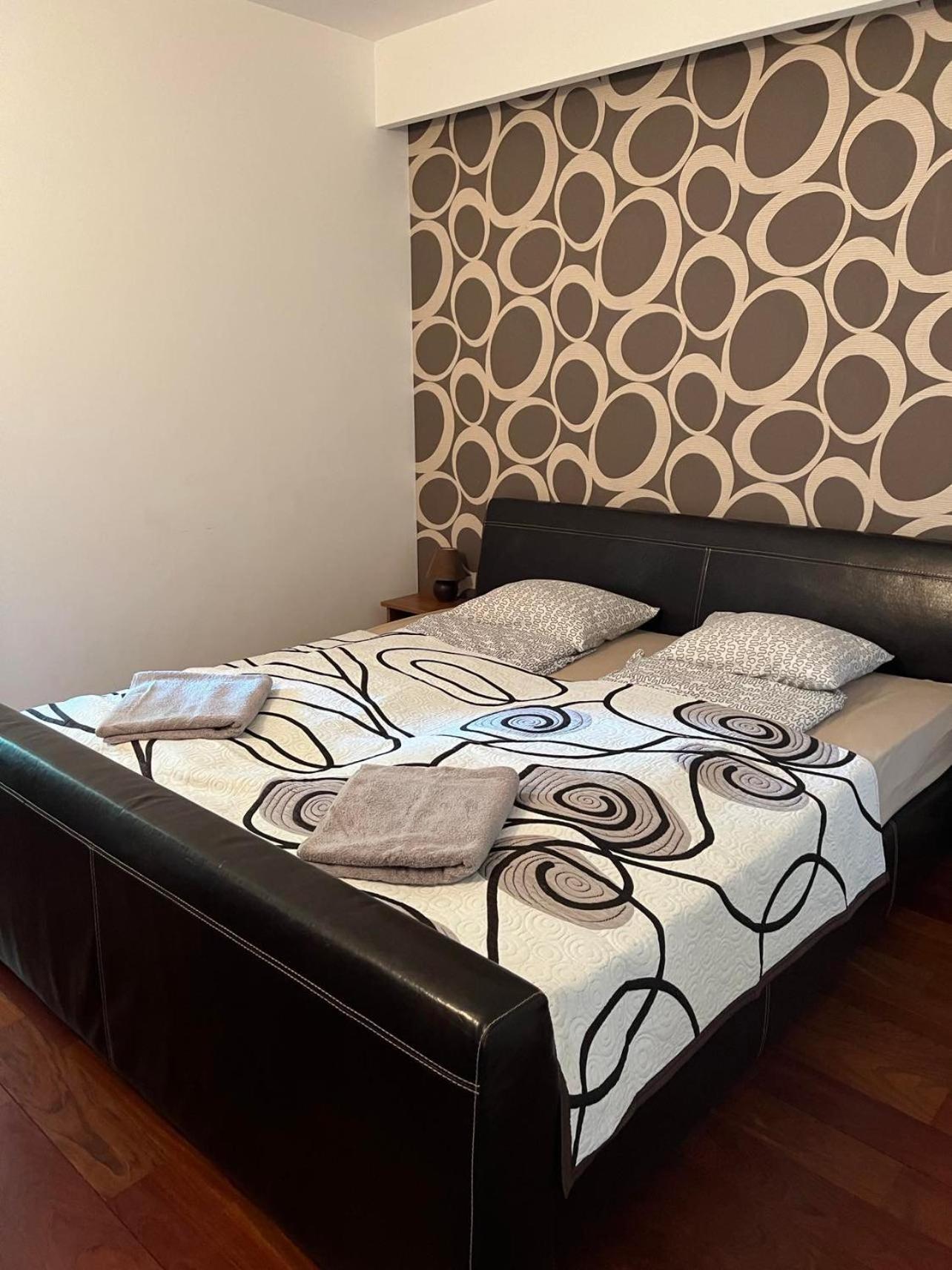 Bavaria Club Apartman Balatonlelle Eksteriør bilde