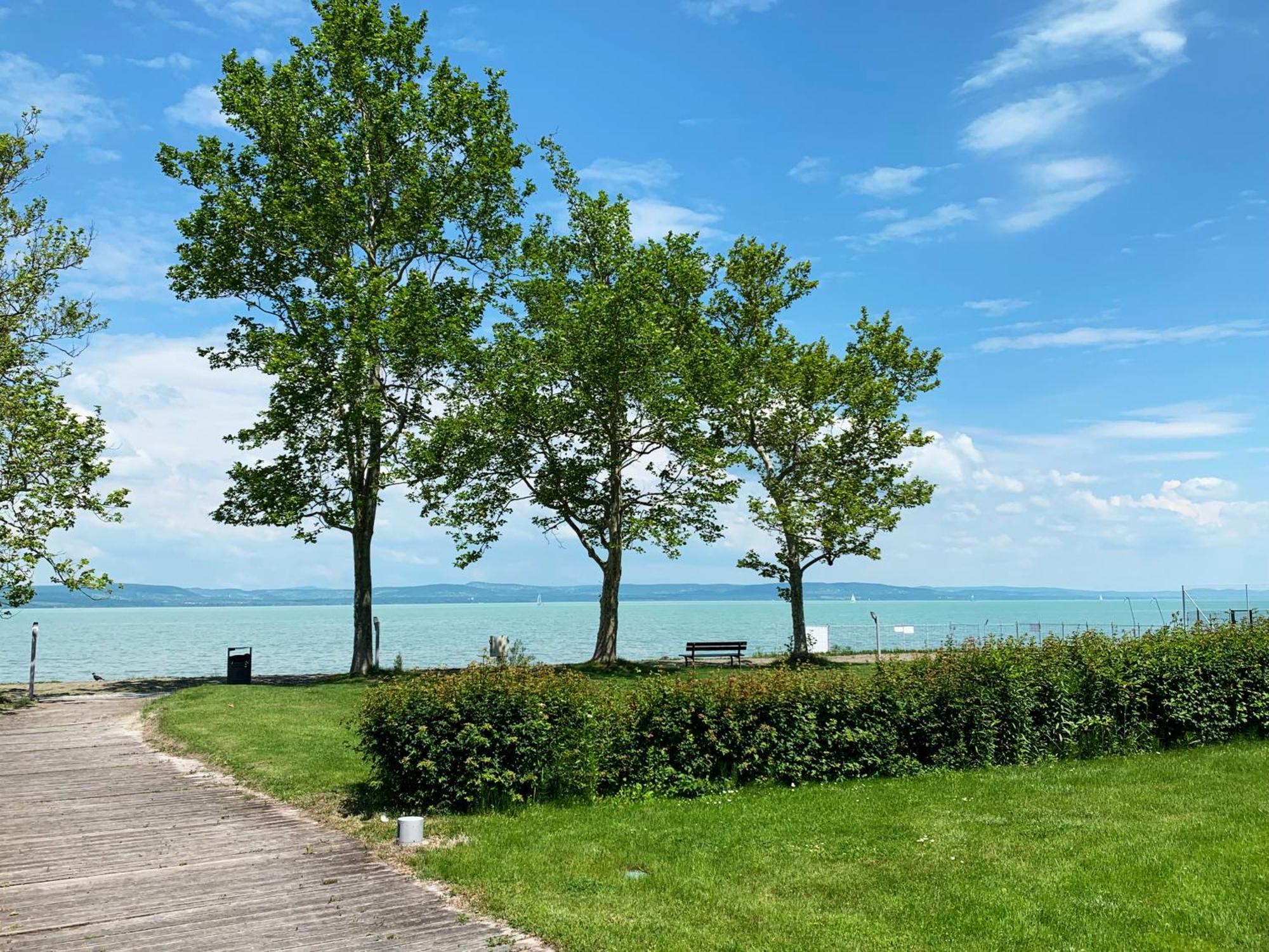 Bavaria Club Apartman Balatonlelle Eksteriør bilde